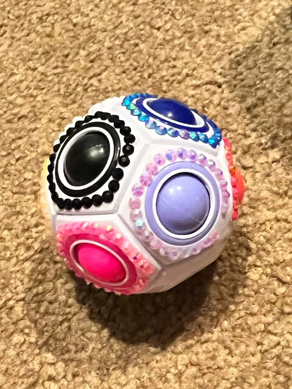 Bedazzled fidget toy